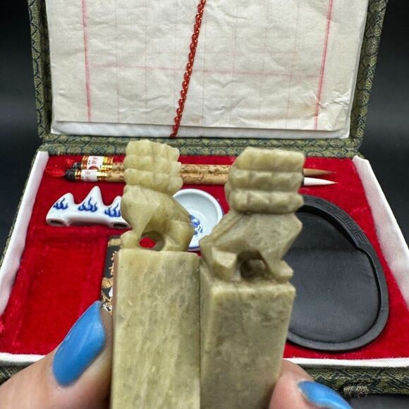 Traditional Chinese Caligraphy Set 8 x 2 x 5 Vintage 1960s Green Box Red inside - Picture 6 of 12